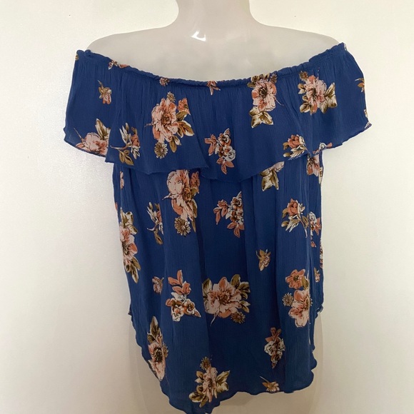 Revamped Off The Shoulder Floral Top - Picture 1 of 3